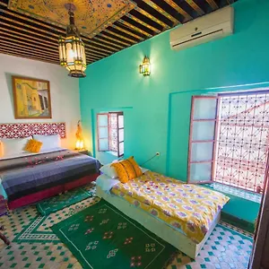  Riad Bouaanania